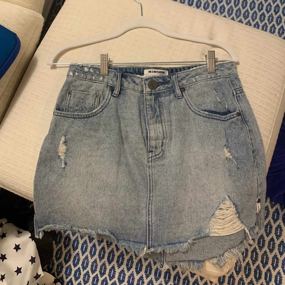 mini skirt
